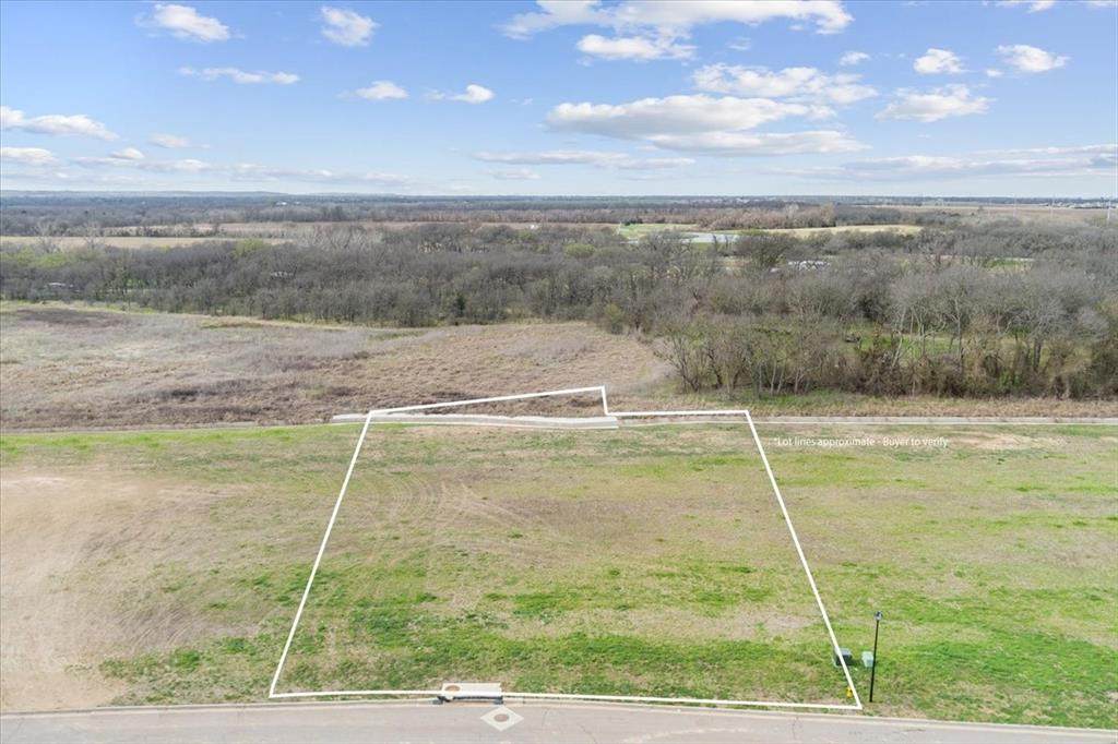 109 Amistad Circle - Photo 1
