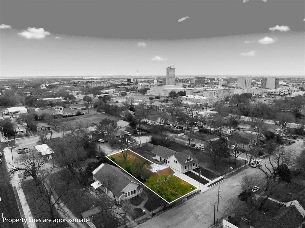 603 10th Street - Photo 1