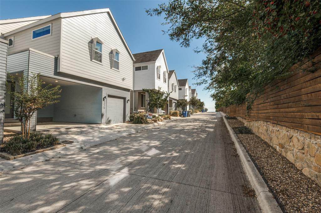 1225 Crownview Lane - Photo 1