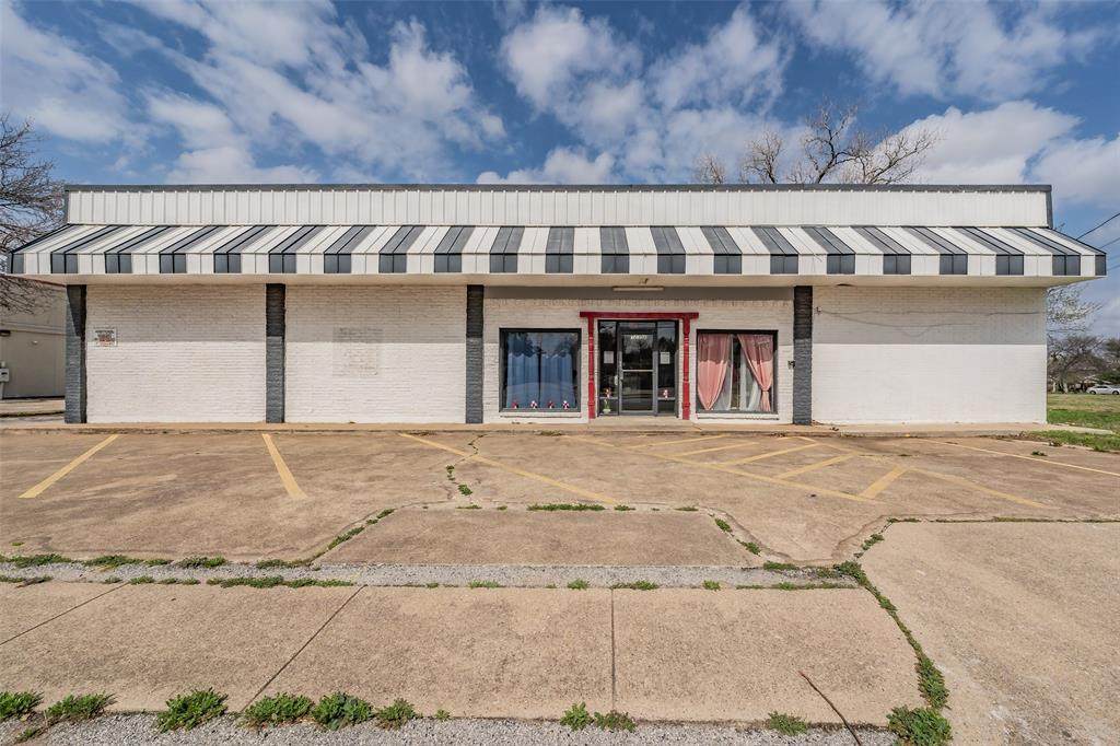 7235 Glenview Drive - Photo 1