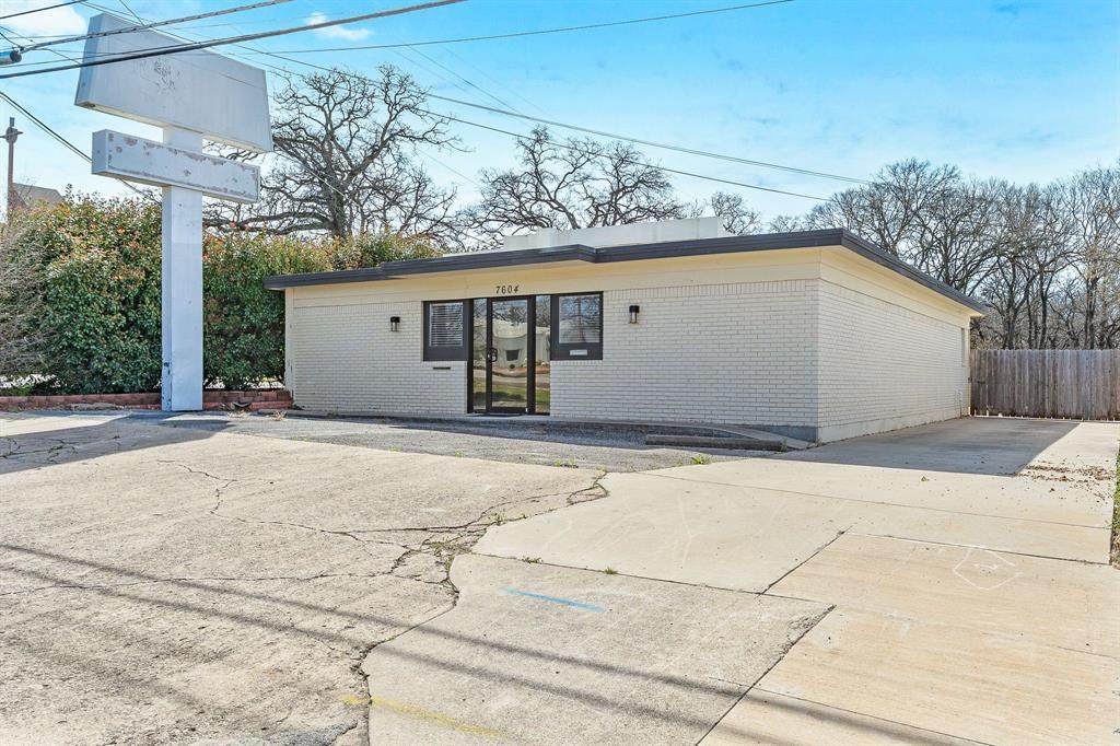 7604 Baker - Photo 1