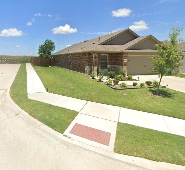 1910 Bailer Way - Photo 1