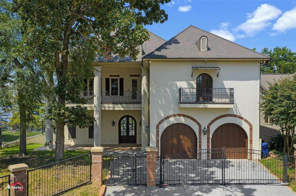 1 Lake Point Place - Photo 1