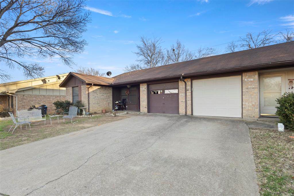 6510 Oak Forest Court - Photo 1