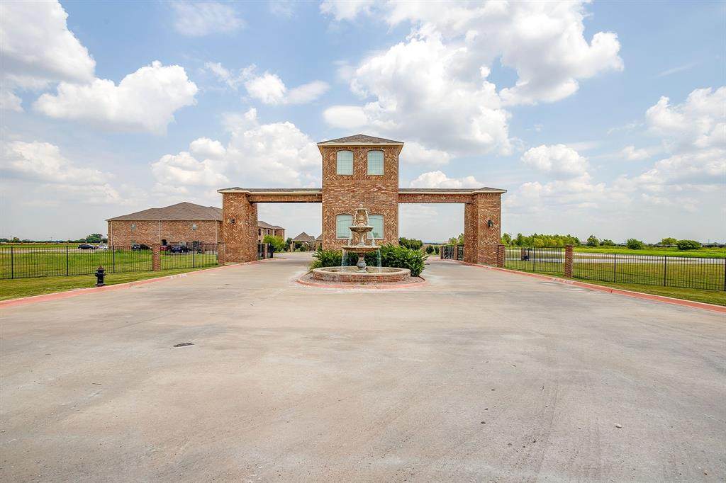 301 County Road 207 - Photo 1