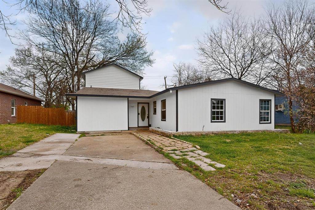 745 Clearwood Drive - Photo 1