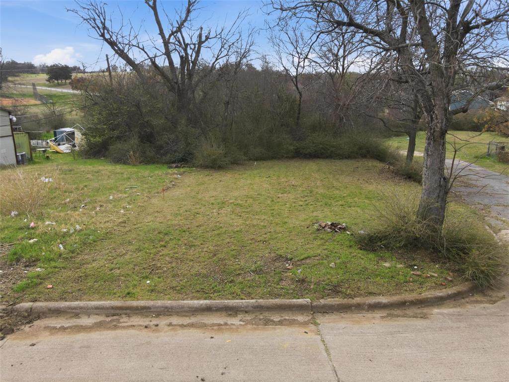 1060 Oleander Street - Photo 1