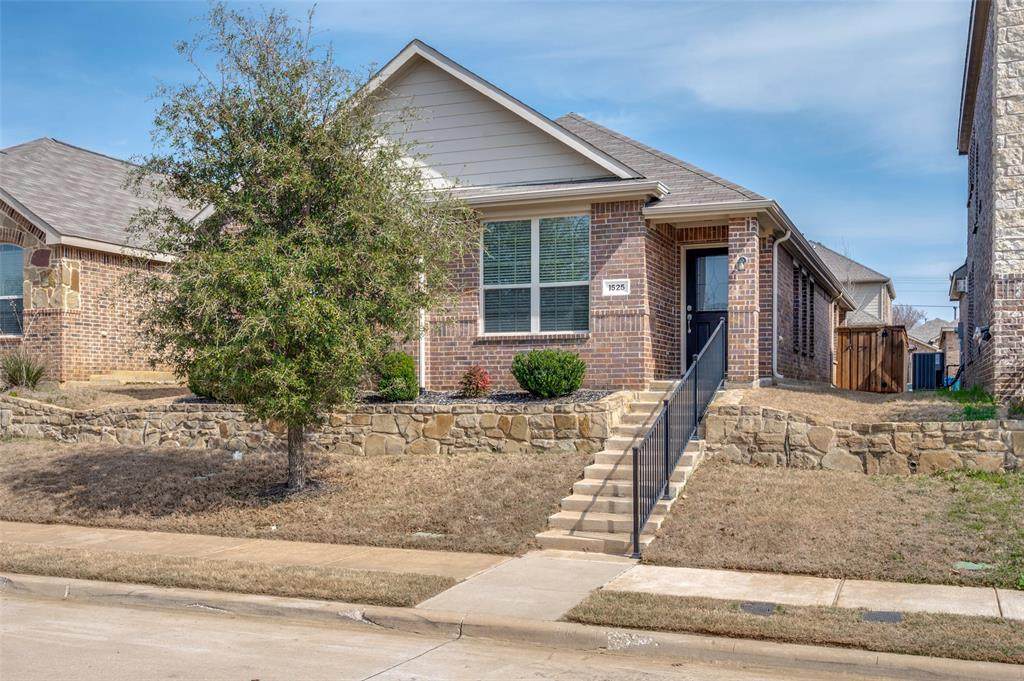 1525 Acmite Avenue - Photo 1