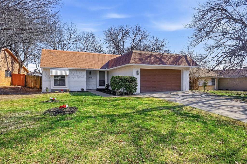 2879 Elsinor Drive - Photo 1