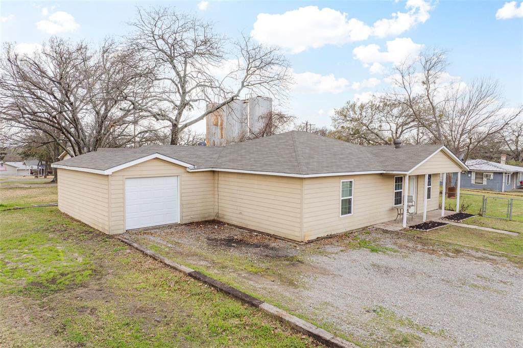 25 Erin Drive - Photo 1