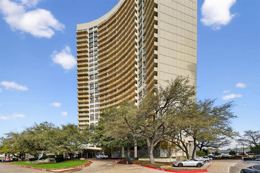 6211 Northwest Highway - Photo 1