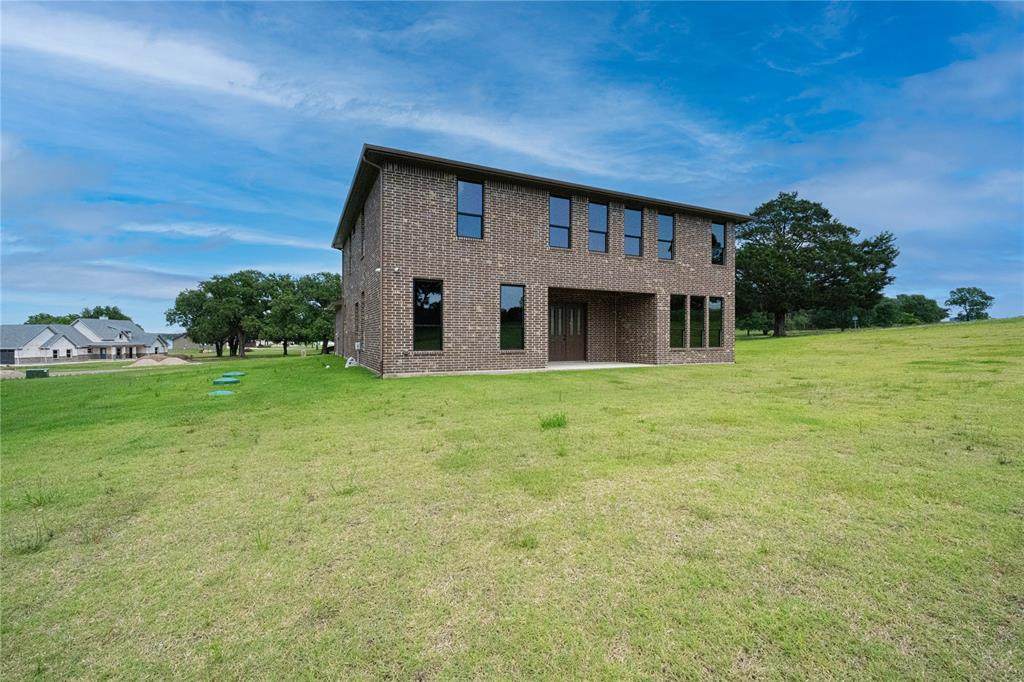 101 Crepe Myrtle - Photo 1