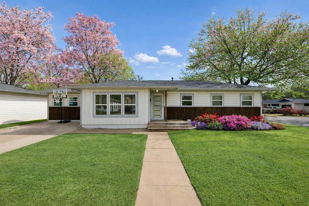 1401 Highland Avenue - Photo 1