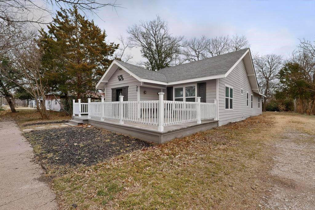 206 Farley Street - Photo 1
