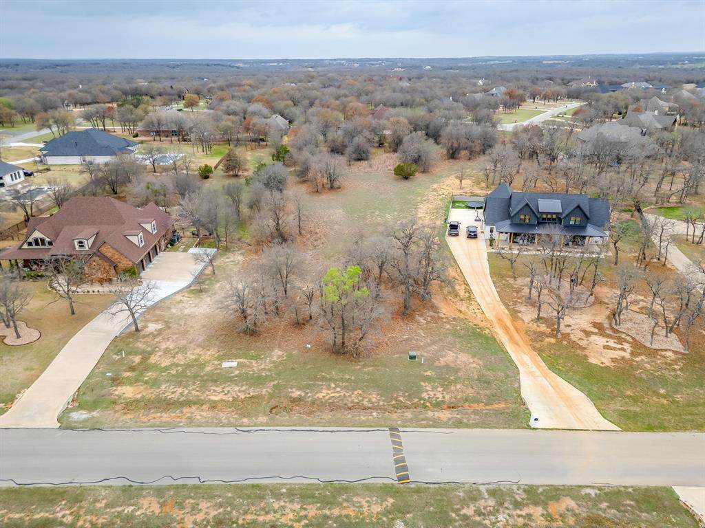 720 Sugartree Drive - Photo 1