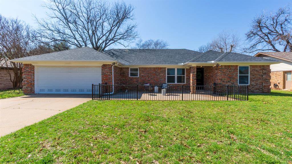 904 Meadowlark Lane - Photo 1