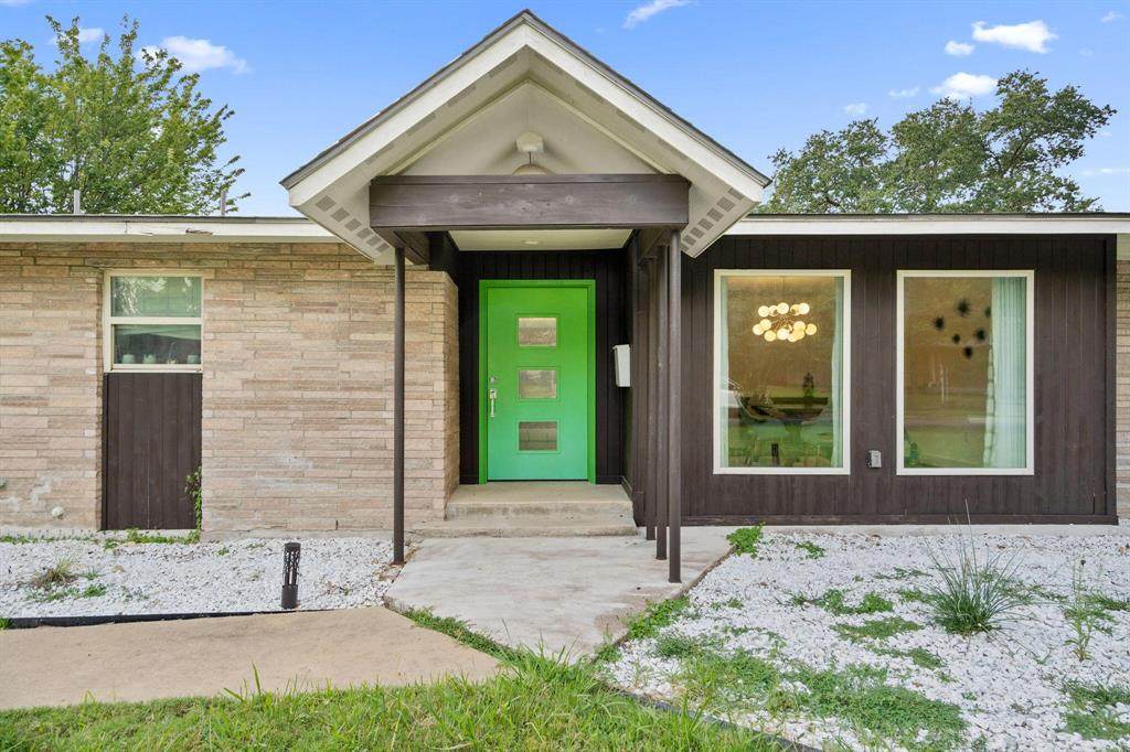 3427 Saint Cloud Circle - Photo 1