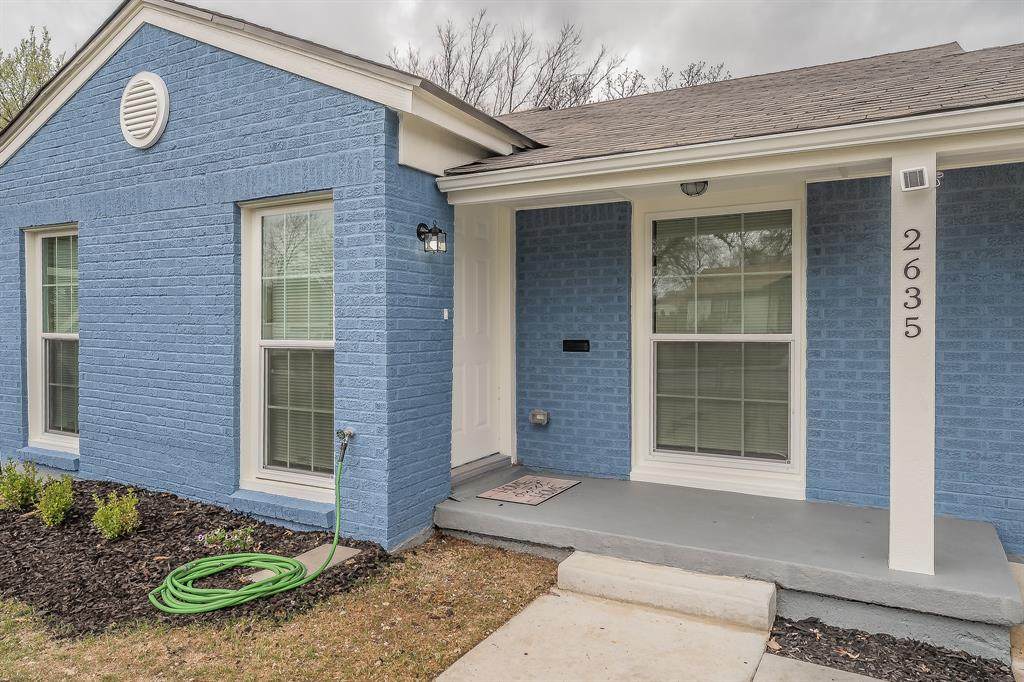 2635 Belknap Avenue - Photo 1
