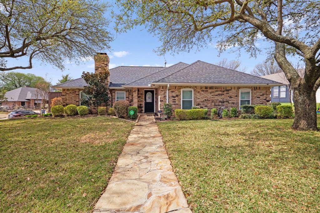101 Highcrest Lane - Photo 1
