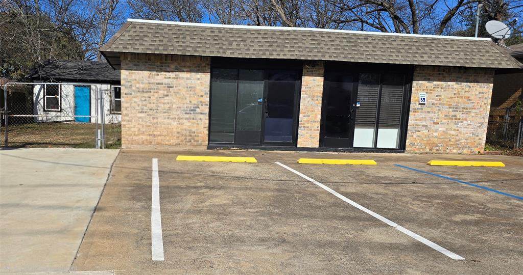 227 Texas Street - Photo 1