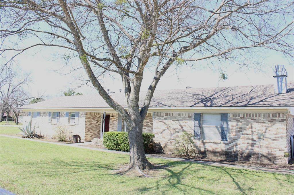 110 Vanston Lane - Photo 1
