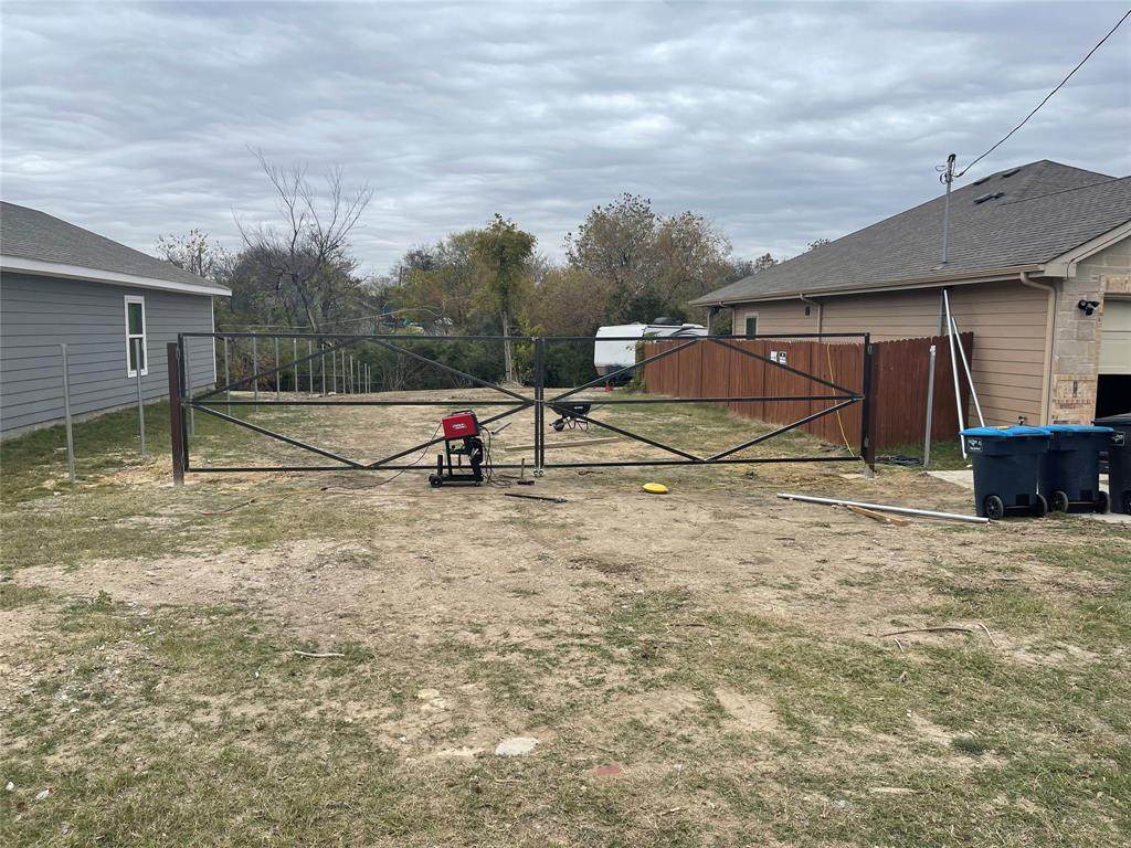 1039 Magnolia Avenue - Photo 1