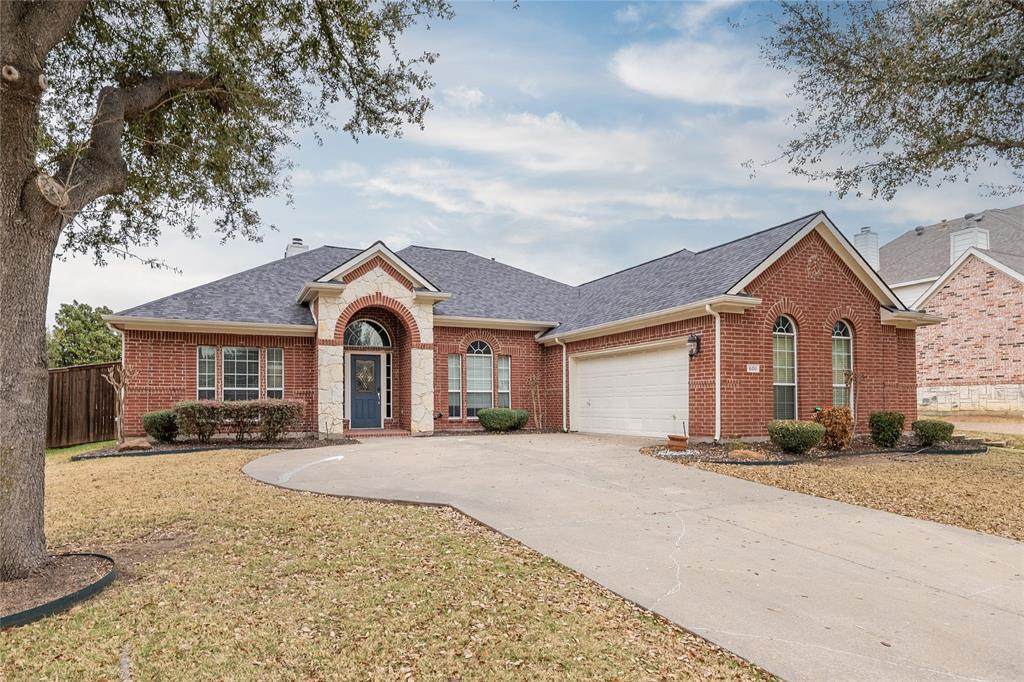 608 Walnut Hollow Drive - Photo 1