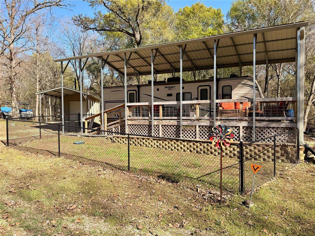 6435 Fm 17 - Photo 1