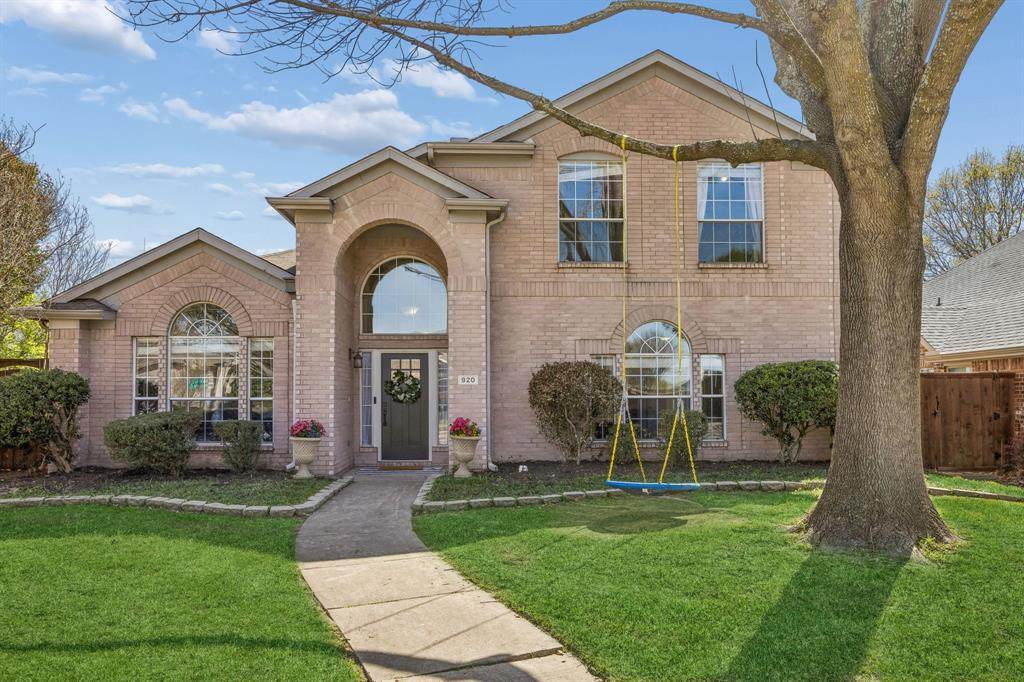 920 Mustang Drive - Photo 1
