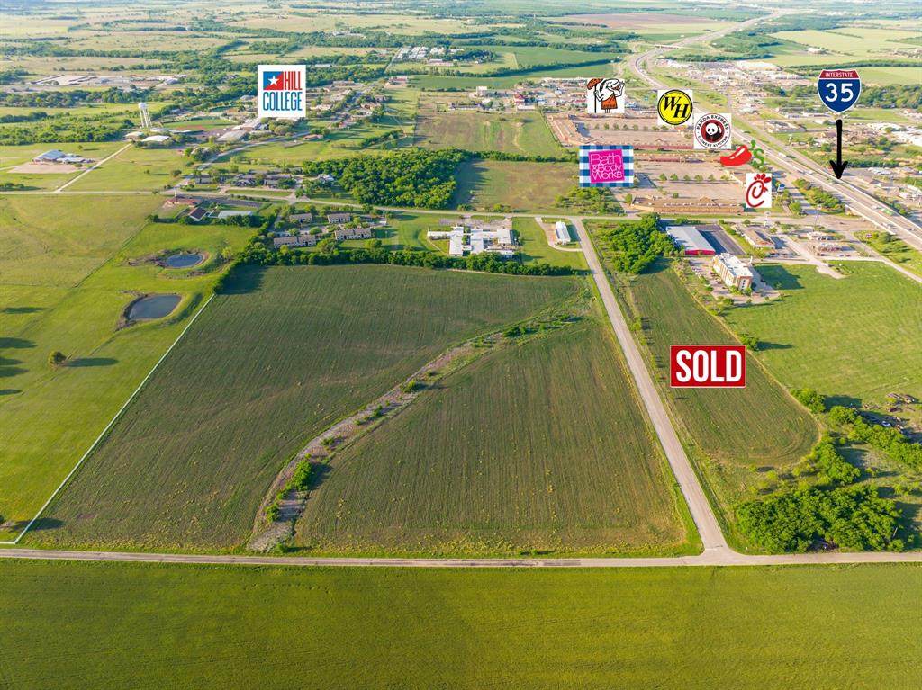 286 County Road 4282 - Photo 1