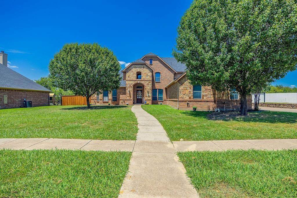 1011 Parview Circle - Photo 1