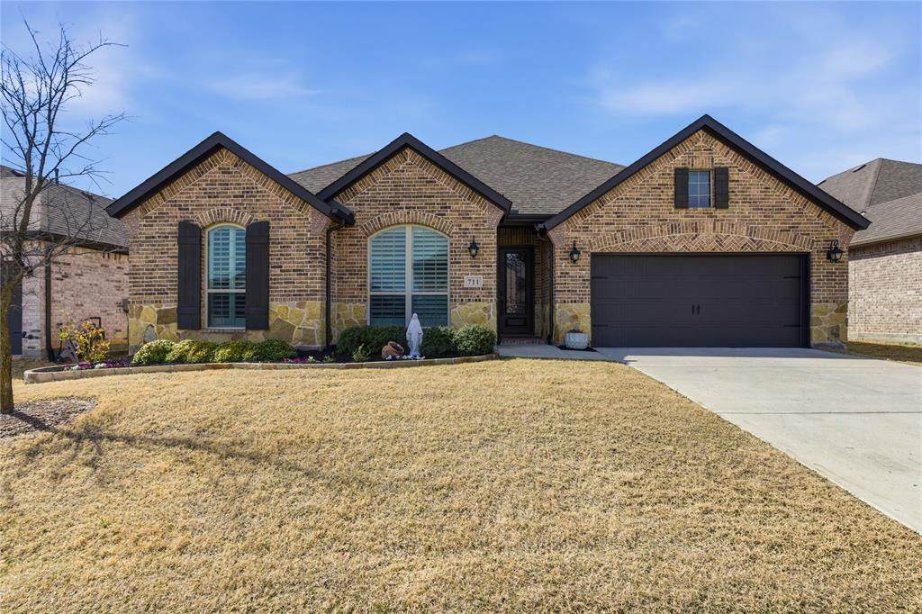 711 Uplands Drive - Photo 1