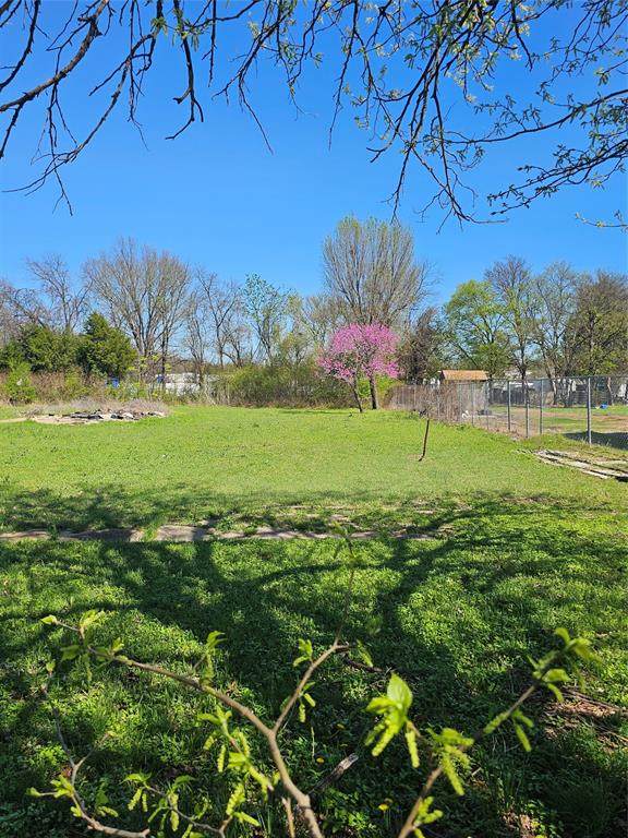 3310 Balomede Street - Photo 1