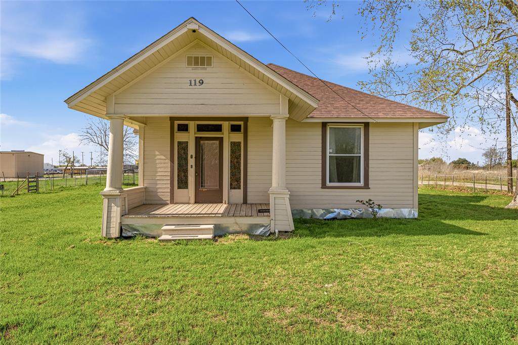 119 County Road 3007 - Photo 1