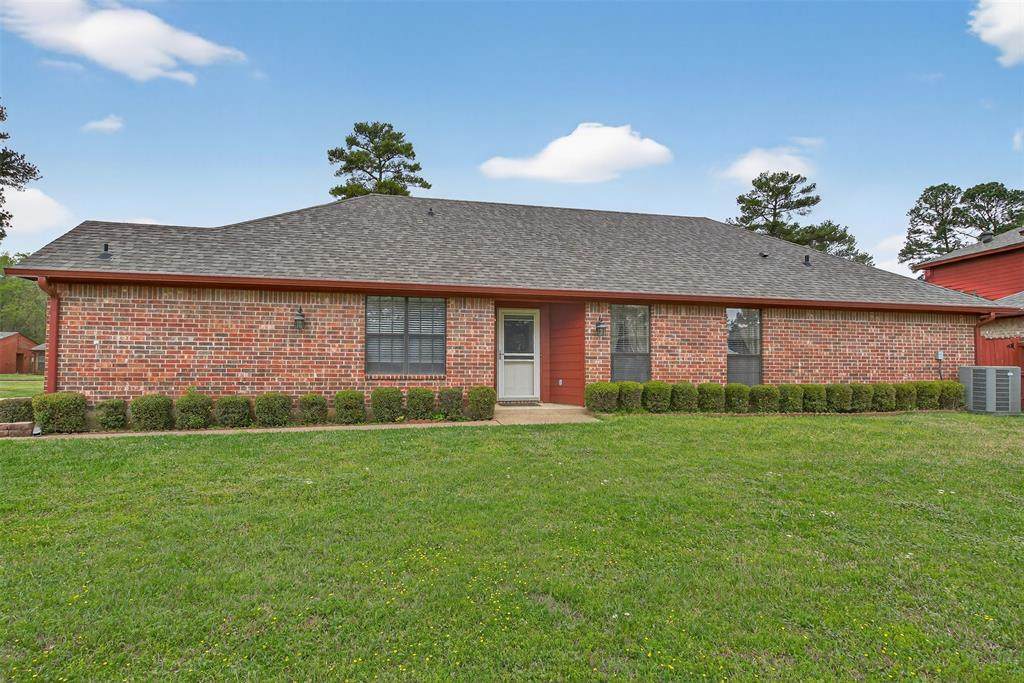 194 Fountain View - Photo 1
