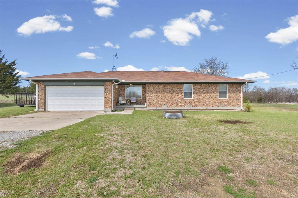 6963 Fm 1377 - Photo 1
