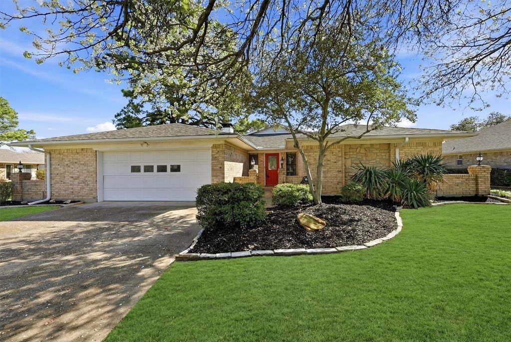 718 Kiowa Drive - Photo 1