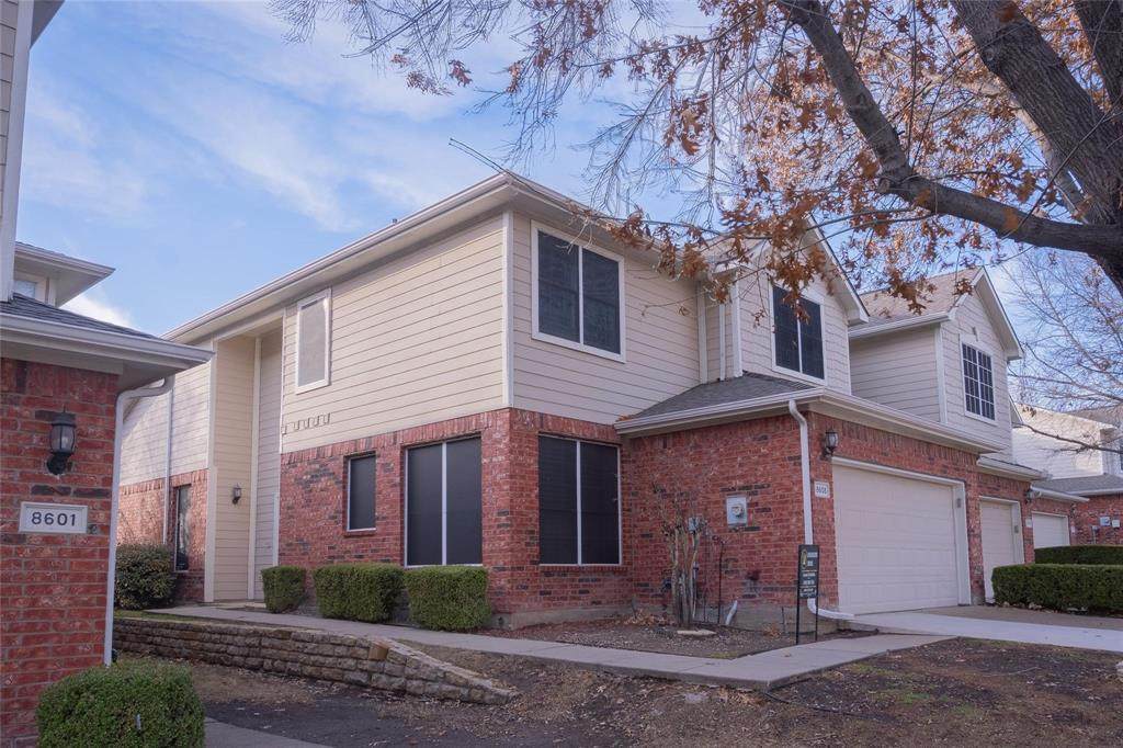 8605 Hunters Trace Lane - Photo 1