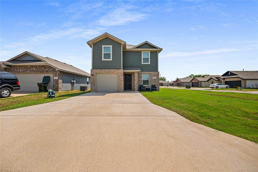 452 Bobbie Street - Photo 1