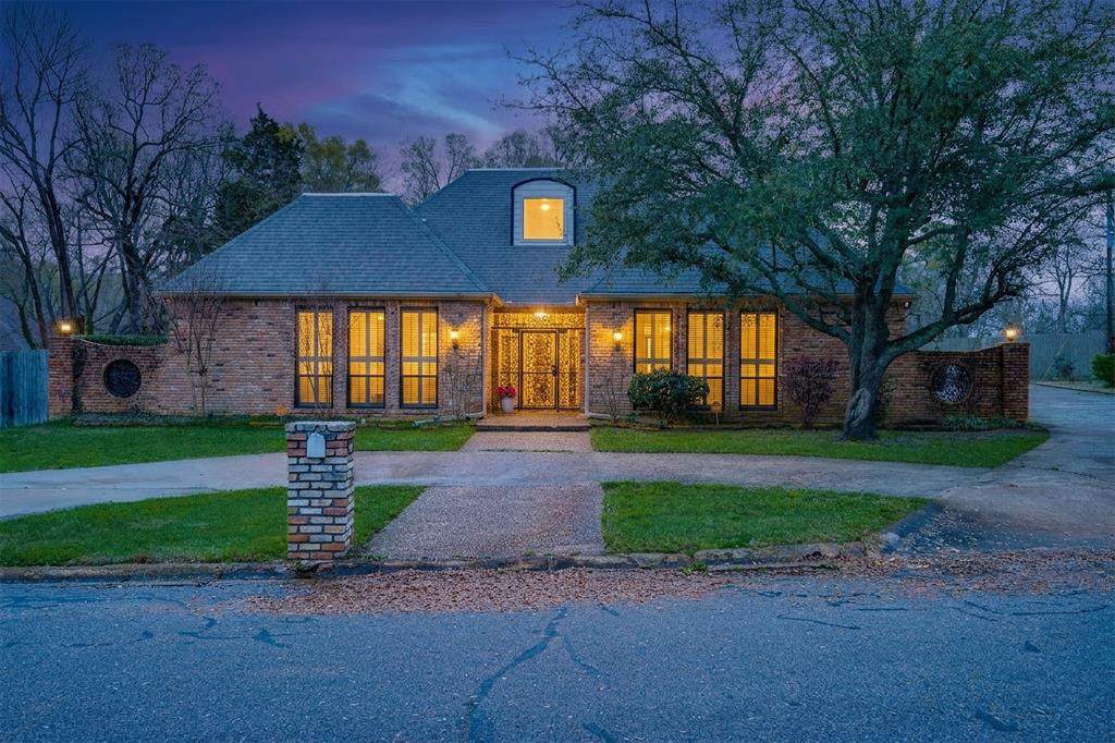 3160 Stacy Lane - Photo 1