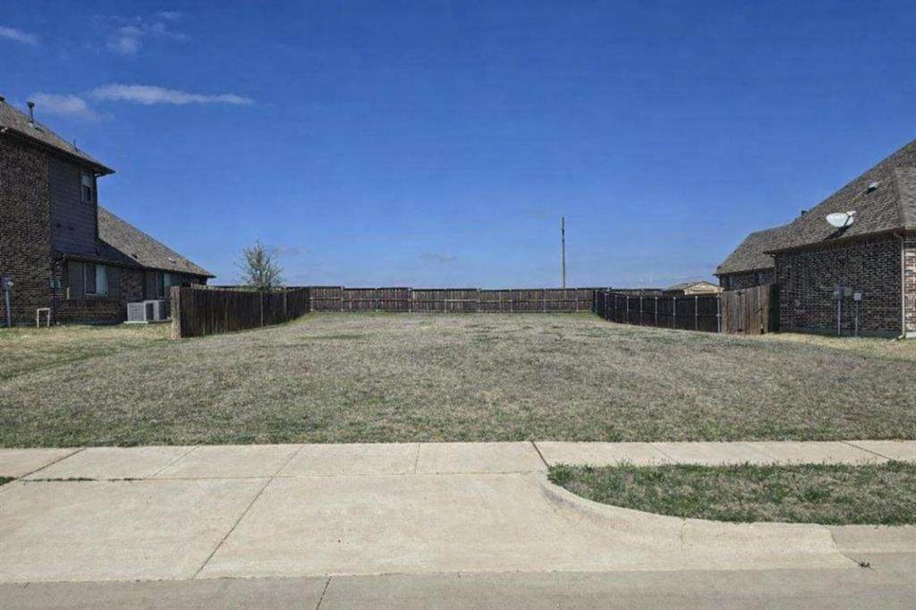 417 Berkshire Lane - Photo 1