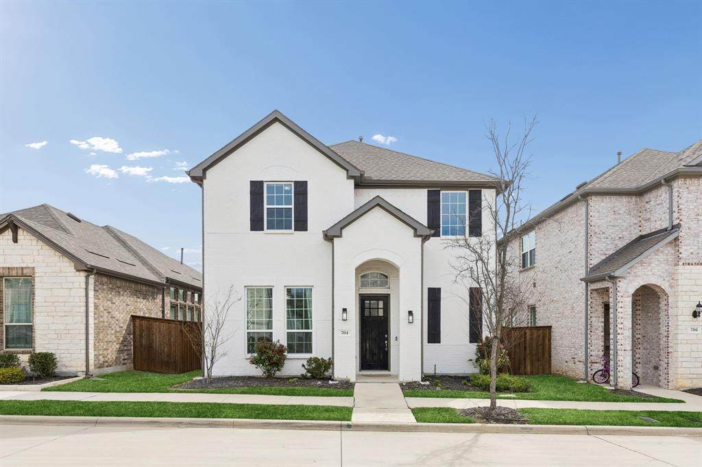 704 Waterbrook Parkway - Photo 1