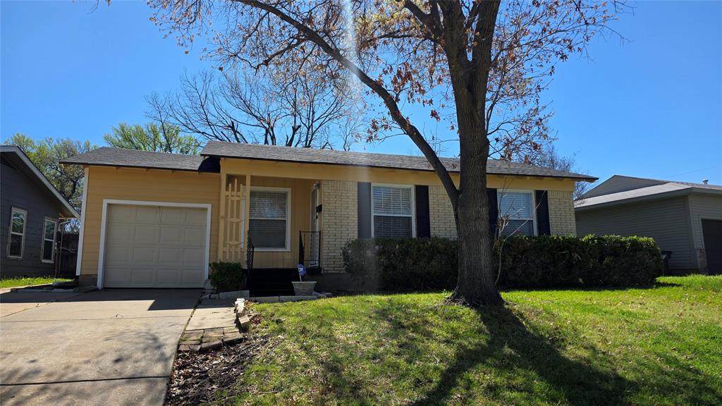 2137 San Jose Drive - Photo 1