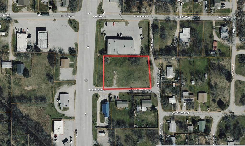 402 Jacksboro Street - Photo 1