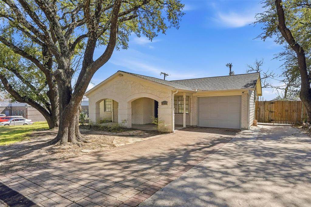 324 Grubb Drive - Photo 1