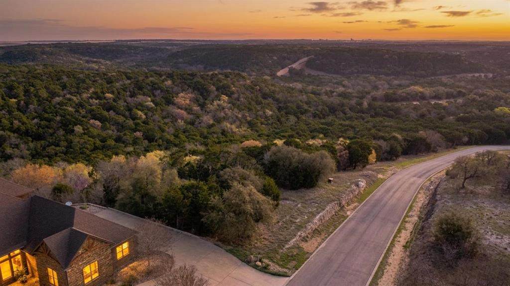 8229 Retreat Boulevard - Photo 1