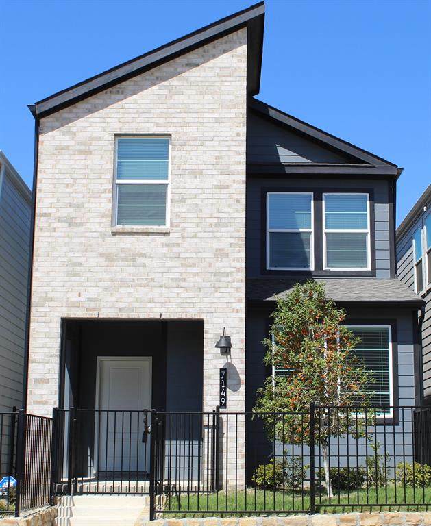 7149 Blue Jay Way - Photo 1