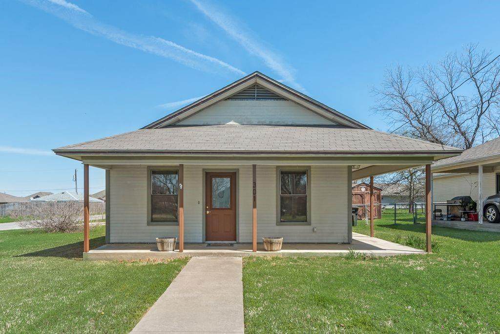 301 Lipscomb Street - Photo 1