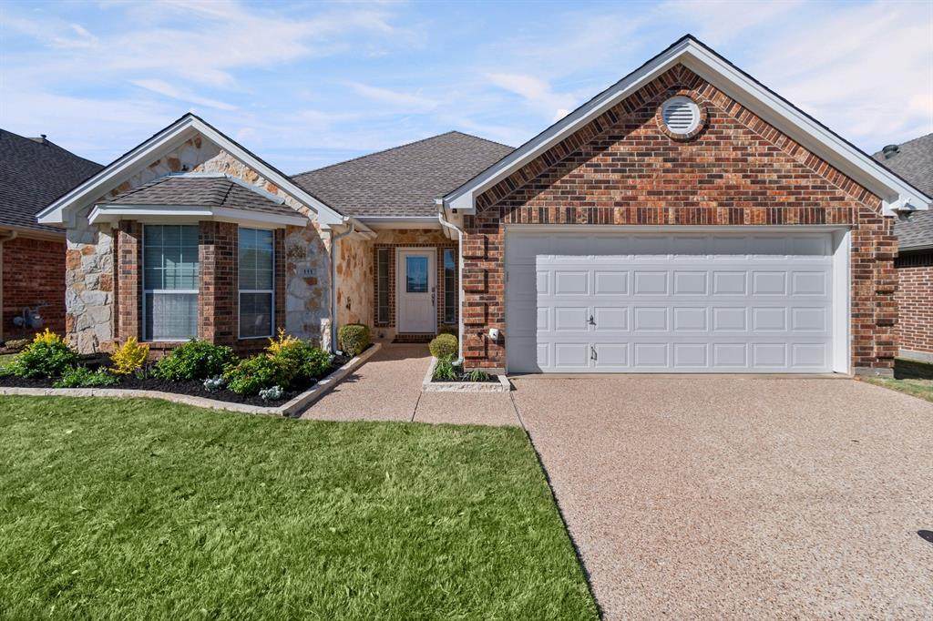 111 Crestway Drive - Photo 1