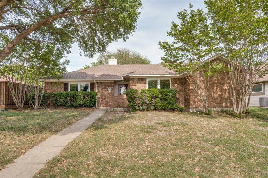 1509 Clover Drive - Photo 1